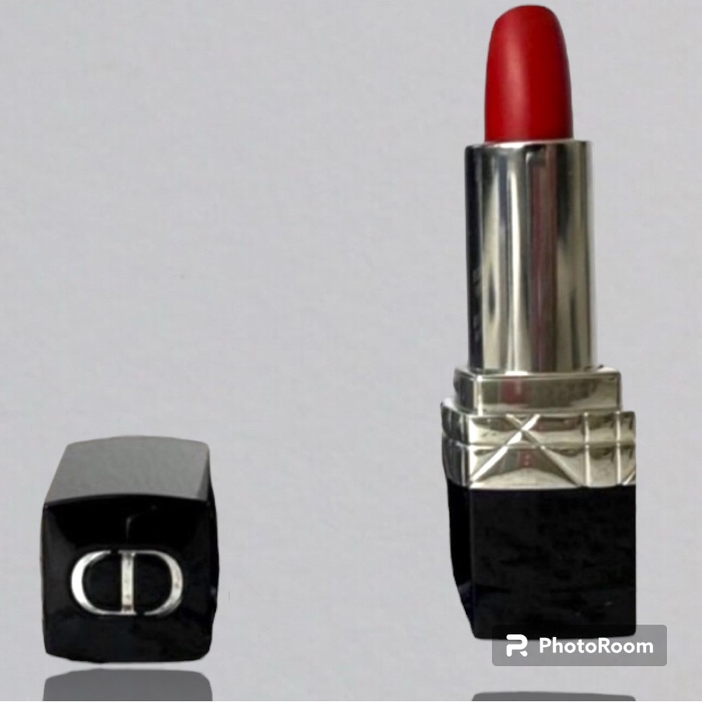HP🎉 DIOR Rouge 999 Satin
Deluxe Mini Tube